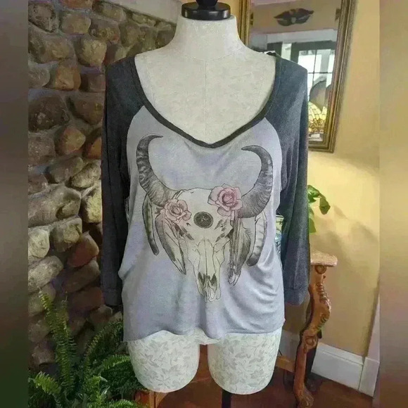 Windsor Women's Long Sleeve Tee Size L - Picture 1 of 9